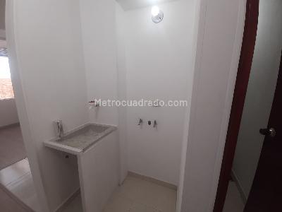 Apartamento de 1 alcoba en arriendo en Suba Pinar De Suba, Bogotá, 30 m² · foto 6 de 13