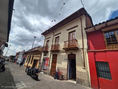 Casa de 5 alcobas en arriendo en Santa Fe Candelaria, Bogotá, 870 m² · foto 2 de 20