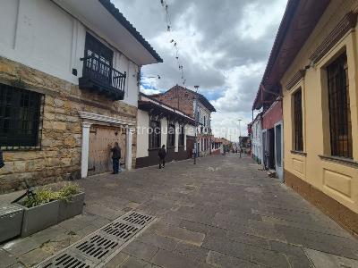 Casa de 5 alcobas en arriendo en Santa Fe Candelaria, Bogotá, 870 m² · foto 3 de 20