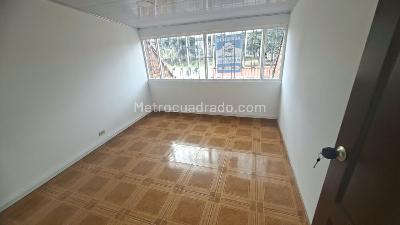 Casa en arriendo en Barrios Unidos Polo Club, Bogotá · foto 8 de 20