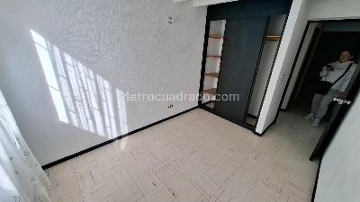Apartamento de 3 alcobas en arriendo en Kennedy Roma, Bogotá, 40 m² · foto 10 de 15