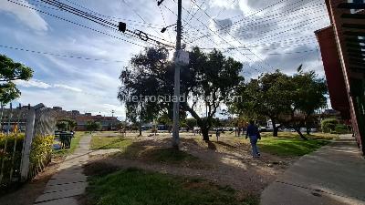 Apartamento de 3 alcobas en arriendo en Kennedy Roma, Bogotá, 40 m² · foto 2 de 15