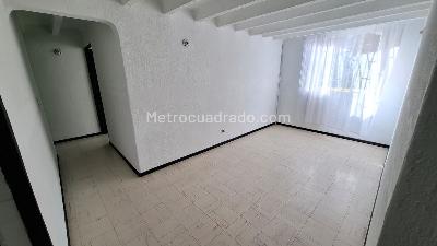Apartamento de 3 alcobas en arriendo en Kennedy Roma, Bogotá, 40 m² · foto 4 de 15