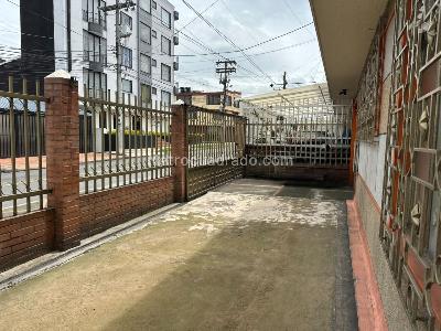 Casa de 5 alcobas en venta en Barrios Unidos Jose Joaquin Vargas, Bogotá, 196 m² · foto 3 de 20