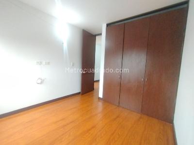 Apartamento de 3 alcobas en arriendo en Usaquen Horizontes Norte, Bogotá, 88 m² · foto 10 de 17