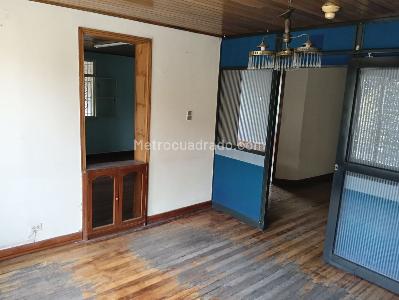 Casa de 5 alcobas en arriendo en Teusaquillo La Magdalena, Bogotá, 372 m² · foto 15 de 20