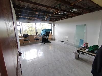 Casa de 5 alcobas en venta en Kennedy Castilla, Bogotá, 214 m² · foto 15 de 20