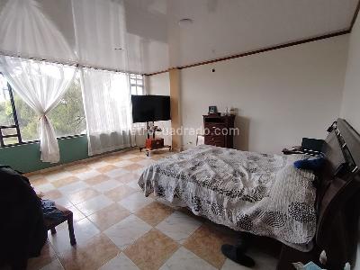 Casa de 5 alcobas en venta en Kennedy Castilla, Bogotá, 214 m² · foto 5 de 20