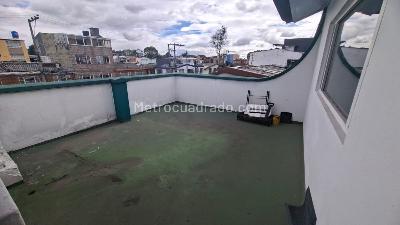Casa de 5 alcobas en arriendo en Engativa La Española, Bogotá, 350 m² · foto 15 de 20