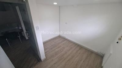 Casa de 5 alcobas en arriendo en Engativa La Española, Bogotá, 350 m² · foto 16 de 20