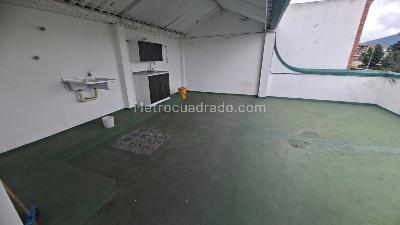 Casa de 5 alcobas en arriendo en Engativa La Española, Bogotá, 350 m² · foto 19 de 20