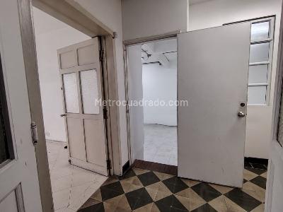 Casa de 5 alcobas en venta en Teusaquillo La Magdalena, Bogotá, 828 m² · foto 19 de 20