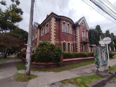 Casa de 5 alcobas en venta en Teusaquillo La Magdalena, Bogotá, 828 m² · foto 2 de 20