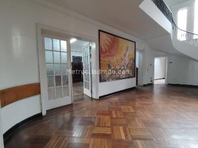 Casa de 5 alcobas en venta en Teusaquillo La Magdalena, Bogotá, 828 m² · foto 8 de 20