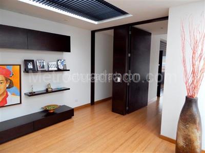 Casa de 3 alcobas en venta en San Jose De Bavaria, Bogotá, 800 m² · foto 10 de 11