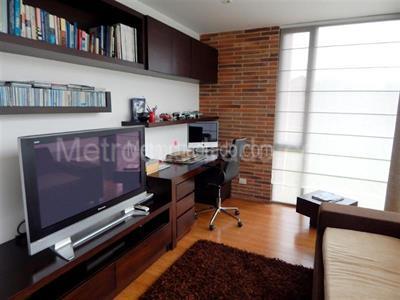 Casa de 3 alcobas en venta en San Jose De Bavaria, Bogotá, 800 m² · foto 6 de 11