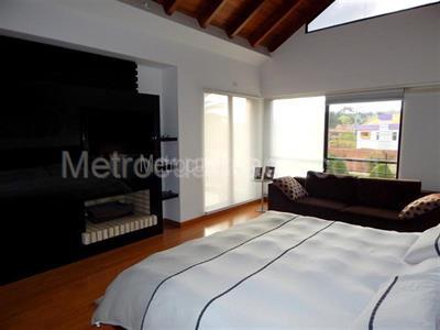Casa de 3 alcobas en venta en San Jose De Bavaria, Bogotá, 800 m² · foto 8 de 11