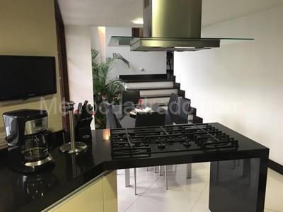 Casa de 4 alcobas en venta en San Jose De Bavaria, Bogotá, 1206 m² · foto 5 de 15