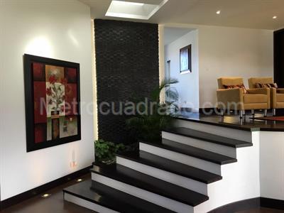 Casa de 4 alcobas en venta en San Jose De Bavaria, Bogotá, 1206 m² · foto 7 de 15
