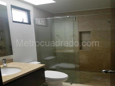 Casa de 4 alcobas en venta en San Jose De Bavaria, Bogotá, 830 m² · foto 14 de 20