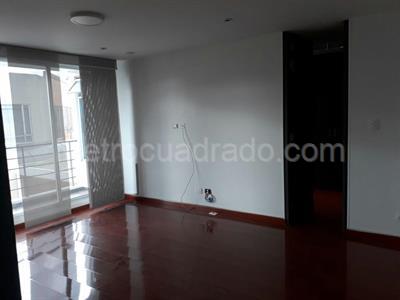 Casa de 5 alcobas en venta en San Jose De Bavaria, Bogotá, 630 m² · foto 2 de 17