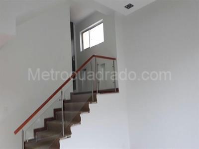 Casa de 5 alcobas en venta en San Jose De Bavaria, Bogotá, 630 m² · foto 9 de 17