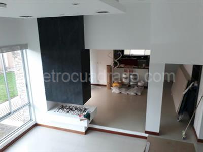 Casa de 5 alcobas en venta en San Jose De Bavaria, Bogotá, 630 m² · foto 13 de 17