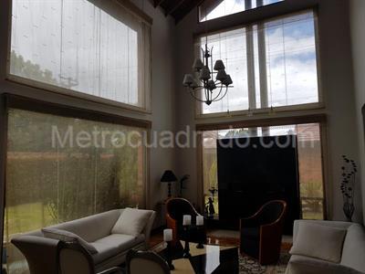 Casa de 5 alcobas en venta en San Jose De Bavaria, Bogotá, 830 m² · foto 6 de 20