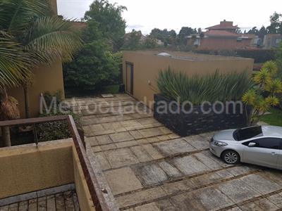 Casa de 5 alcobas en venta en Hacienda San Simon, Bogotá, 1600 m² · foto 17 de 19