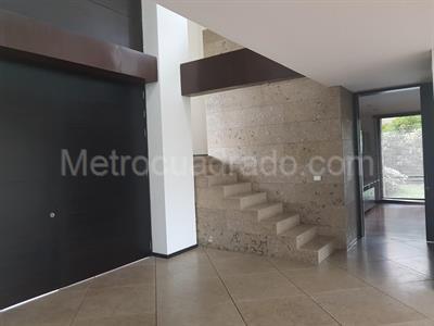 Casa de 5 alcobas en venta en Hacienda San Simon, Bogotá, 1600 m² · foto 2 de 19