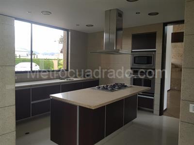 Casa de 5 alcobas en venta en Hacienda San Simon, Bogotá, 1600 m² · foto 3 de 19