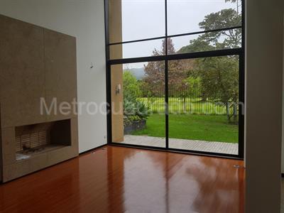 Casa de 5 alcobas en venta en Hacienda San Simon, Bogotá, 1600 m² · foto 4 de 19