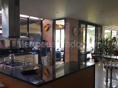 Casa de 5 alcobas en arriendo en San Jose De Bavaria, Bogotá · foto 7 de 20