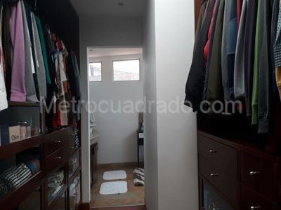 Casa de 4 alcobas en venta en San Jose De Bavaria, Bogotá, 830 m² · foto 9 de 20