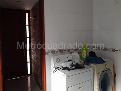 Casa de 4 alcobas en venta en San Jose De Bavaria, Bogotá, 350 m² · foto 4 de 20