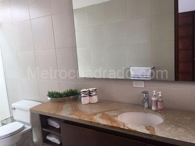 Casa de 5 alcobas en venta en San Jose De Bavaria, Bogotá, 520 m² · foto 16 de 20