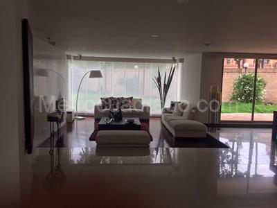 Casa de 5 alcobas en venta en San Jose De Bavaria, Bogotá, 520 m² · foto 18 de 20