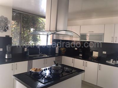 Casa de 5 alcobas en venta en San Jose De Bavaria, Bogotá, 520 m² · foto 6 de 20
