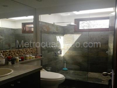 Casa de 5 alcobas en venta en San Jose De Bavaria, Bogotá, 430 m² · foto 11 de 20