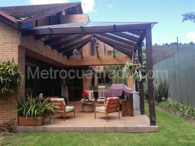 Casa de 5 alcobas en venta en San Jose De Bavaria, Bogotá, 430 m² · foto 4 de 20