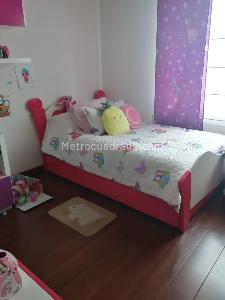 Casa de 3 alcobas en venta en San Jose De Bavaria, Bogotá, 400 m² · foto 8 de 13