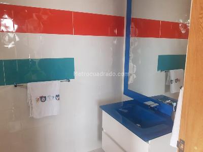 Casa de 3 alcobas en venta en San Jose De Bavaria, Bogotá, 400 m² · foto 10 de 20