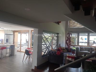 Casa de 3 alcobas en venta en San Jose De Bavaria, Bogotá, 400 m² · foto 5 de 20