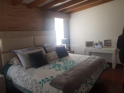 Casa de 3 alcobas en venta en San Jose De Bavaria, Bogotá, 400 m² · foto 9 de 20