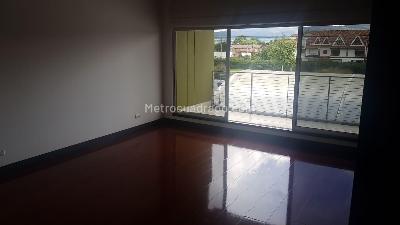 Casa de 4 alcobas en venta en San Jose De Bavaria, Bogotá, 480 m² · foto 11 de 20
