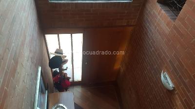 Casa de 4 alcobas en venta en San Jose De Bavaria, Bogotá, 306 m² · foto 9 de 14