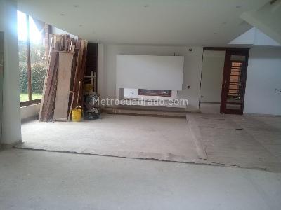 Casa de 5 alcobas en venta en San Jose De Bavaria, Bogotá, 570 m² · foto 13 de 20