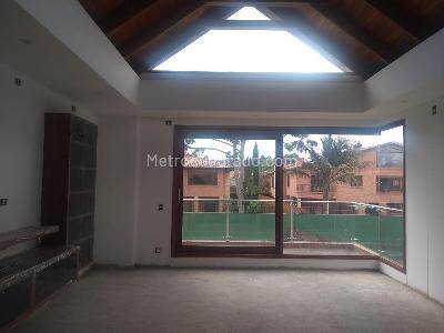 Casa de 5 alcobas en venta en San Jose De Bavaria, Bogotá, 570 m² · foto 14 de 20