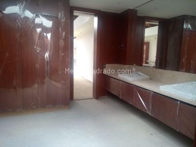 Casa de 5 alcobas en venta en San Jose De Bavaria, Bogotá, 570 m² · foto 7 de 20