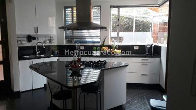 Casa de 3 alcobas en arriendo en Delmonte San Jose De Bavaria, Bogotá, 450 m² · foto 3 de 20